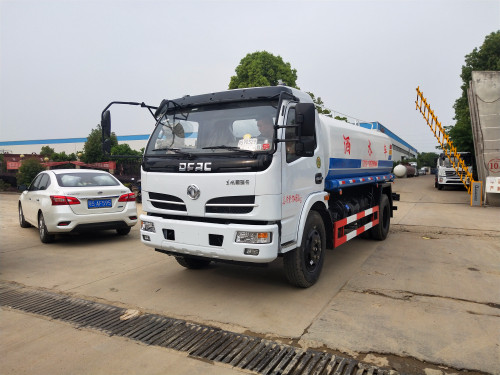 8����ˮ܇(ch��)�����X(qi��n)