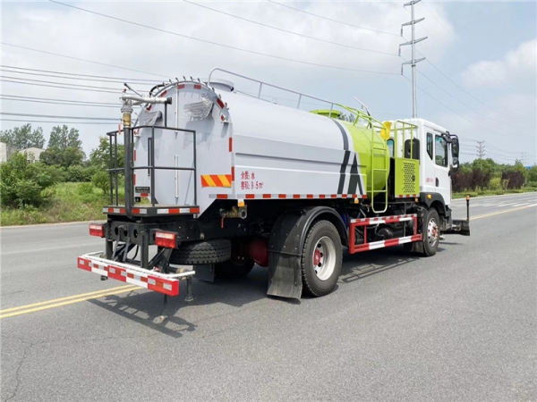 國(guó)六東風(fēng)D9高壓灑水車 國(guó)六東風(fēng)D9高壓灑水車